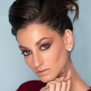 Meet your Posher, Jenny